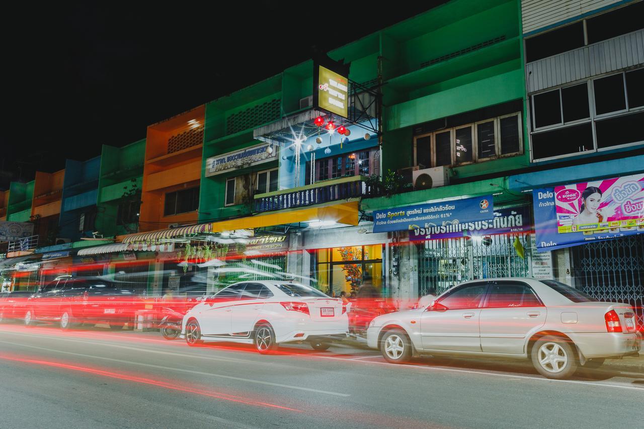 The Aree Hat Yai Hostel Bagian luar foto